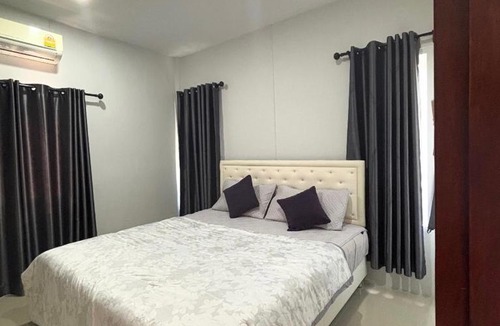 Koh Kaew Apartment | Baan Pranee house Long Beach Koh Lanta