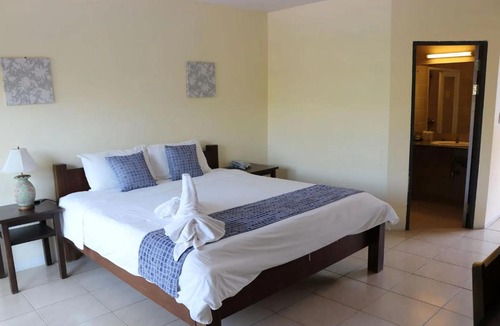 Pak Nam Pran Hotel | Bacchus Home Resort Pranburi