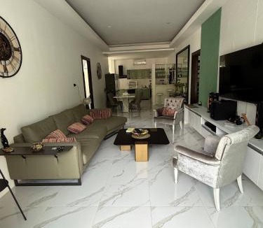 Krabi Villa | Beautiful villa between jungle, sea and mountain