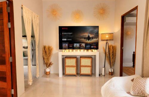 Thong Sala House | Casa Eden - Double King Bed - Peaceful Garden Retreat - 4K SmartTV