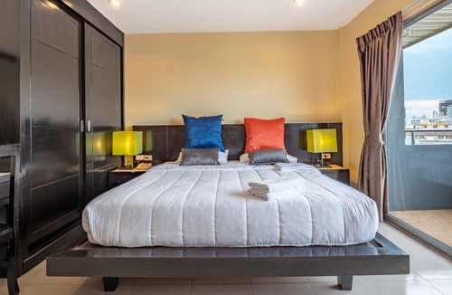 South Pattaya Hotel | Central Pattaya, close to 3 major leisure areas.The real center of the universe