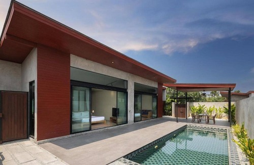 Na Kluea House | Charming 2-Bedroom Family Pool Villa