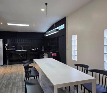 Nuanchan House | Charming 3-Bedroom House in Bueng Kum, Thailand