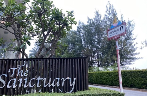 Khao Takiab Apartment | Chic 1-bedroom apartment in marvelous Nong Kae with AC, WiFi