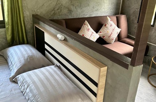 Thung Kha Ngok Apartment | Chonnapha Homestay