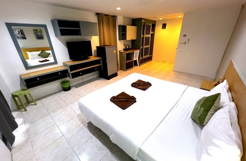 Patong Hotel | Cocoon Islanda Hotel