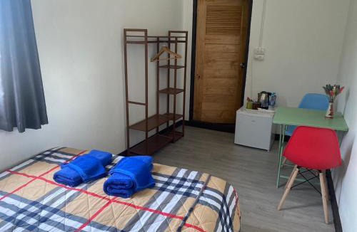Thong Sala Hostel | Colibri Inn