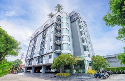 Chalong Apartment | Condo tower near villa market C212