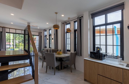 Chaloklum House | Cosy House Chaloklum - 5 minute walk to the beach with mountain views