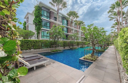Rawai Apartment | Cozy 1-bedroom apartment in tranquil Tambon Rawai with AC