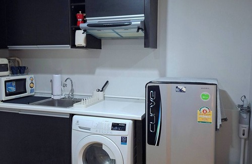Talat Phlu Apartment | Cozy 1 BR 40 Sqm Corner, 3 mins to BTS Wutthakat
