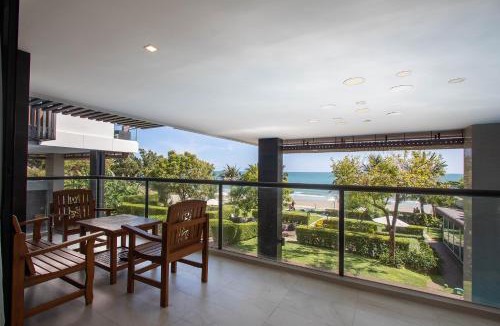 Kram Apartment | Escape Condominium By A property