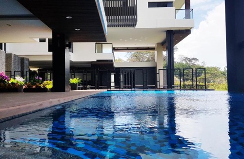 Mae Pim Apartment | Escape Condominiums Beachfront Suites - Mae Phim