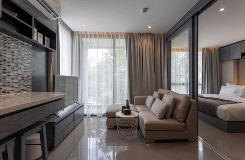 Kamala Apartment | Famous City Gate Walk Beach 4km Patong C142