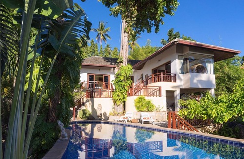 Na Thon House | Ferienvilla "Villa Liu" mit Blick auf das Wasser by Interhome