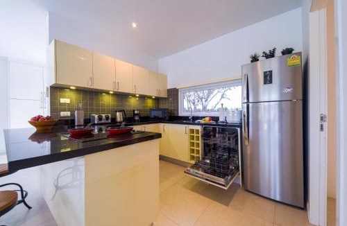 Hin Lek Fai Villa | Golfside Pool Villa Black Mountain Hua Hin (BM30)