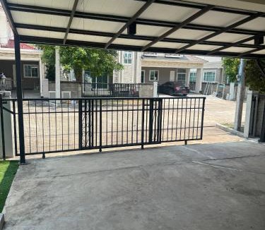 Khlong Kum Apartment | Grandio Ladprao