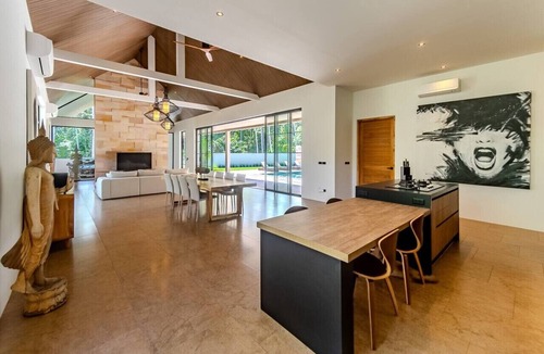 Lamai House | High-end 3-bedroom villa with private 10m pool, cathedral ceilings, and lush gardens in Lamai hills
