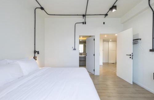 Bang Khun Phrom Hotel | Holmes Pranakorn