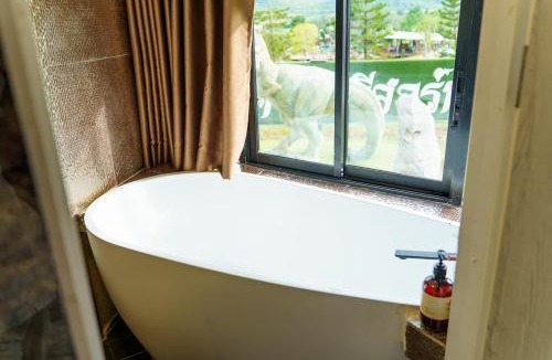 Kanchanaburi Apartment | Honey Queen Resort