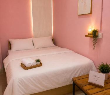 Uruphong Hostel | Hostel In The City