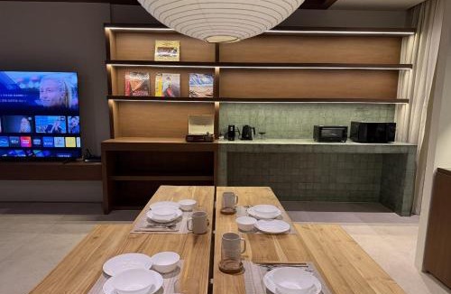 Talat Nuea House | House of Phuket Near Old Town 3BR
