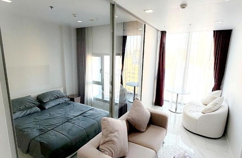 Nana Apartment | Hyde 11 Luxury Sky Living Bangkok