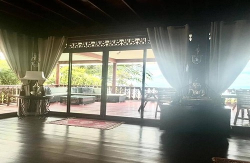 Bang Po Villa | Ideal Family 5 Bed Thai Style Beachfront Villa with Private Pool