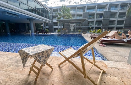 Bang Tao Condo | Instagramable 1br pool access apartment near Bangtao Beach