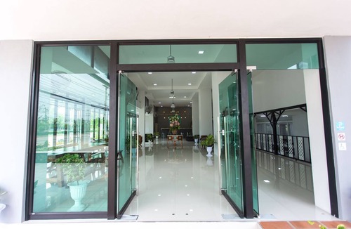 Phitsanulok Hotel | Iron Resort&Hotel