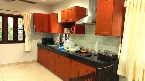 Ban Saiyuan House | Jasmine's Bungalow 3 bedroom 2 bathrooms Baby Cots