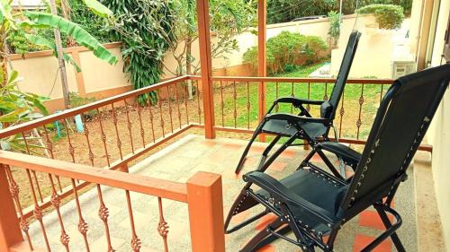 Ban Saiyuan House | Jasmine's Bungalow 3 bedroom 2 bathrooms Baby Cots