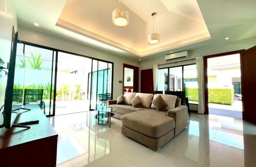 Chalong Cabin | Katerina pool villa phuket Luxury3
