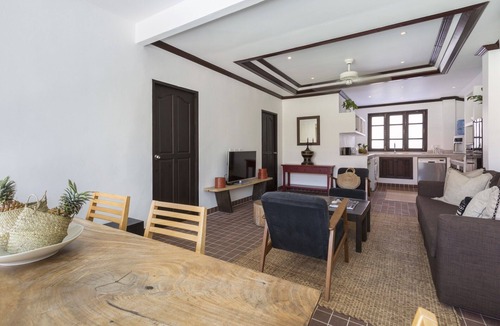 Bophut House | KHAMIN POOL VILLA, 2 BR, 2 BA, up to 6 guests, 5' drive from Chaweng Beach