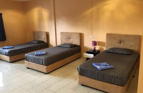 Khuekkhak Hostel | Khaolak inn