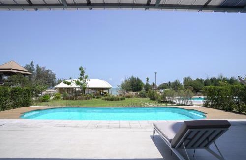 Bang Saphan Hotel | Koh Talu On Shore Hotel & Resort