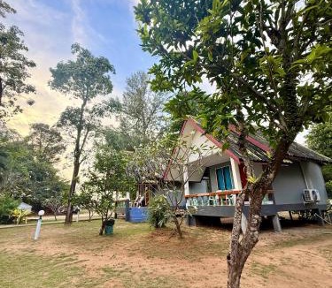 Ko Lanta Hotel | Lanta Palm Beach Resort , Beach Bungalow - Koh Lanta