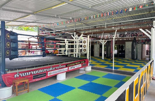 Chaloem Phra Kiat House | Legend muay thai gym