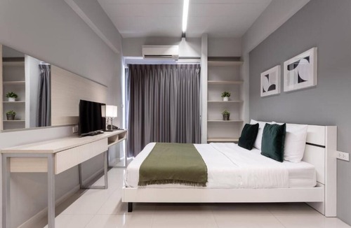 Thanon Phetchaburi Hotel | LKN Residence