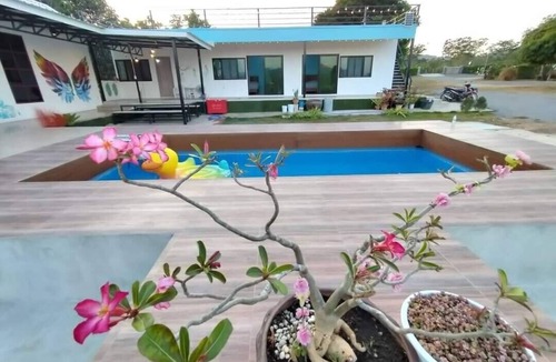 Khanong Phra Villa | Lsarl Pool Villa