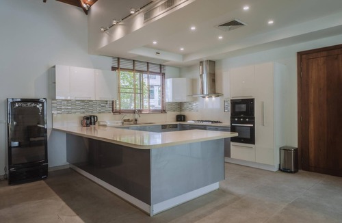 Cherngtalay Villa | Luxury 4BR Villa with Private Pool & Jacuzzi