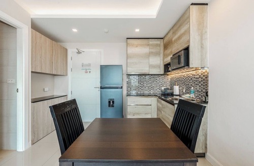 Rawai Apartment | Luxury Babylon Sky Pool & Ocean View C189
