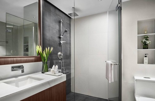 Nana Apartment | LUXURY & SPACIOUS 2 BR PENTHOUSE WITH ROOFTOP ACCESS IN BANGKOK CITY CENTRE