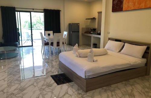 Kata Apartment | M&N Guesthouse Kata