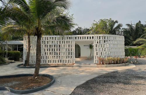 Phunphin Resort | MEET Boutique Resort