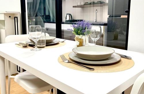 Phuket Apartment | Minimalist Apartment at Phuket Old Town - Talat Yai