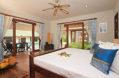 Moo 5 House | mit Schwimmbad 10 Personen Koh Samui by Interhome