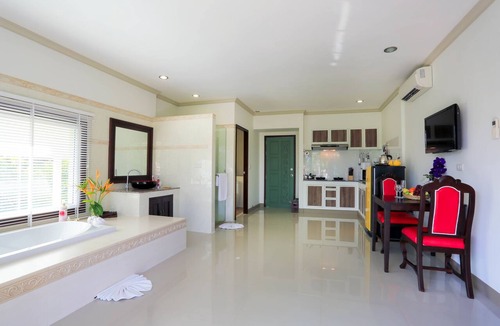 Kamala Hotel | Naka Resort