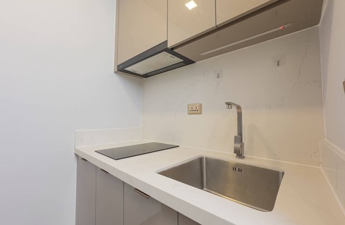Rama 9 Apartment | Near Terminal 21 w/Balcony, Pool, Gym & Walk to MRT