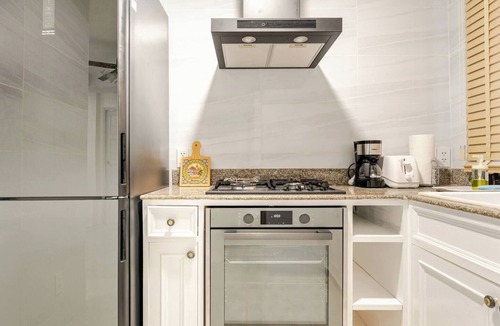 Patong House | New reno, 2 bed townhouse, best location, Patong